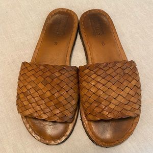 Mohinders slide sandals